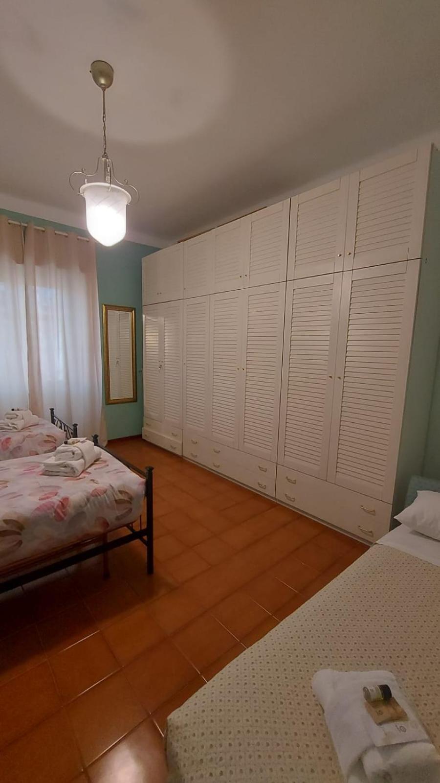 Family'S Apartment Trastevere Rome Exterior photo