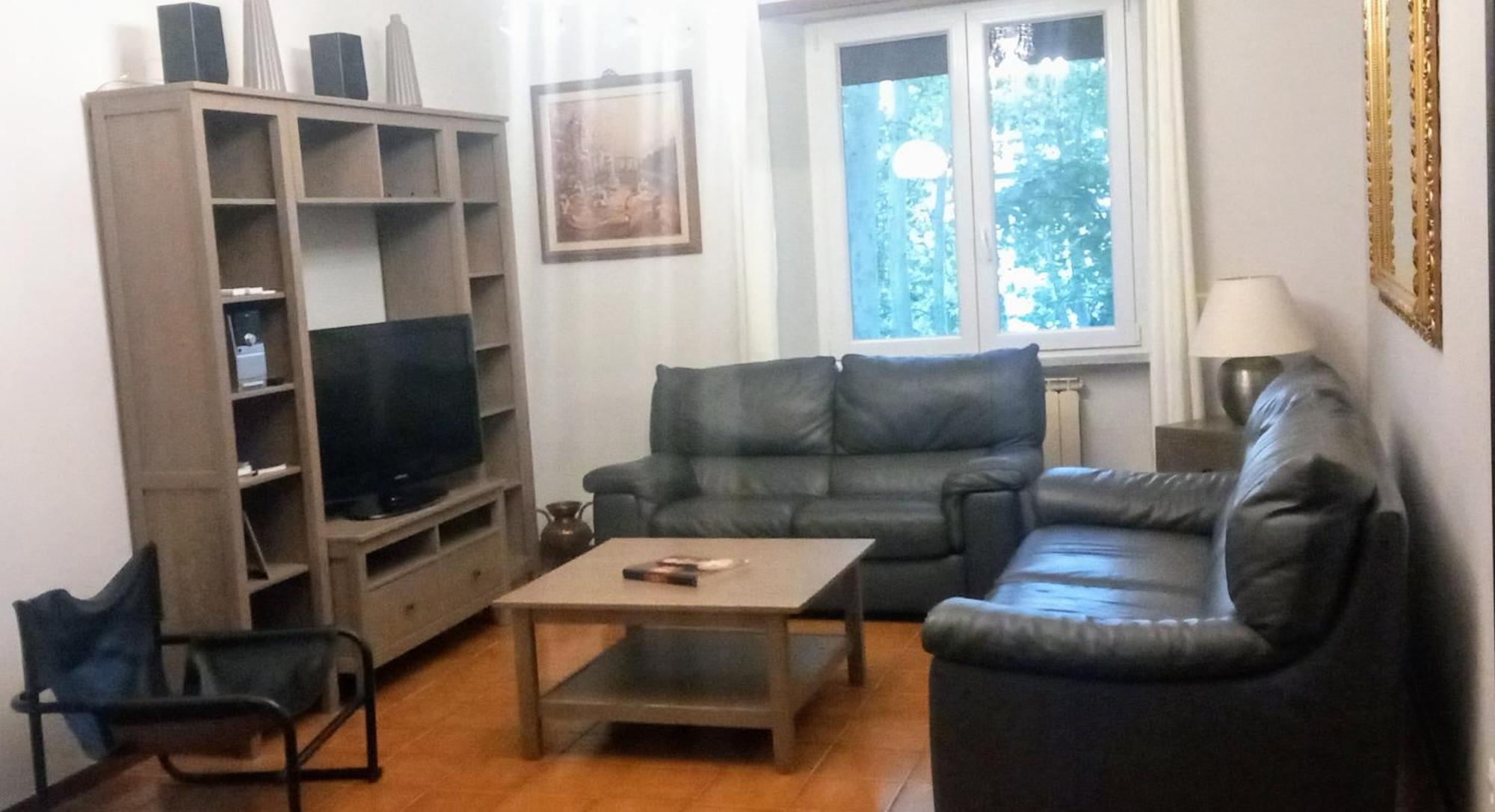 Family'S Apartment Trastevere Rome Exterior photo